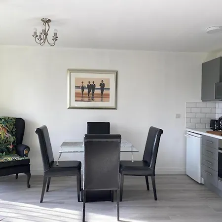 Apartment 1 Bed Apt- Rural Views- Juliette Balcony - Parking Millom