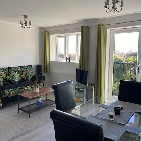 1 Bed Apt- Rural Views- Juliette Balcony - Parking Apartment Millom